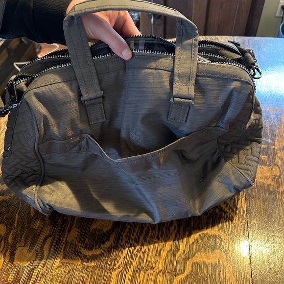 Lug Mini Bus - Picture 5 of 6